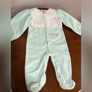 Vintage Beatrix Potter Peter Rabbit Baby Sleeper Mint Terry Velvet and Lace 12M